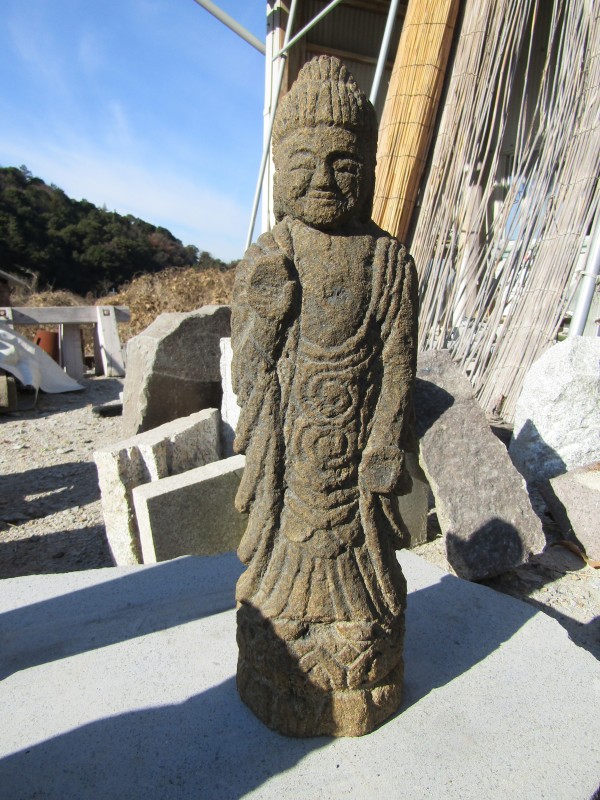 円空仏や狛犬を彫ってみました。サムネイル